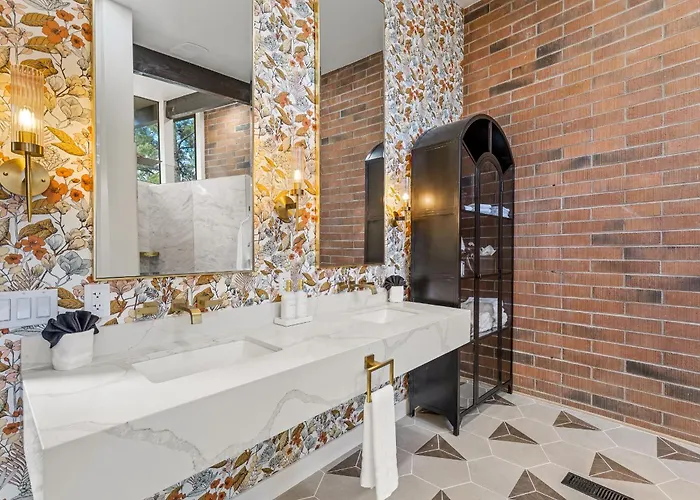The Speakeasy: Brand New Pool, Hot Tub, Sauna, Cold Plunge Holiday home Sedona
