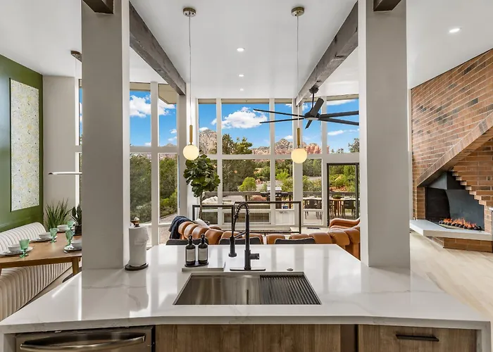 The Speakeasy: Brand New Pool, Hot Tub, Sauna, Cold Plunge Holiday home Sedona
