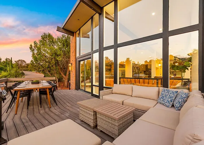 The Speakeasy: Brand New Pool, Hot Tub, Sauna, Cold Plunge Holiday home Sedona